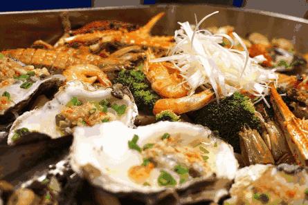 夏天来了喝啤酒吃海鲜,夏天到了吃海鲜