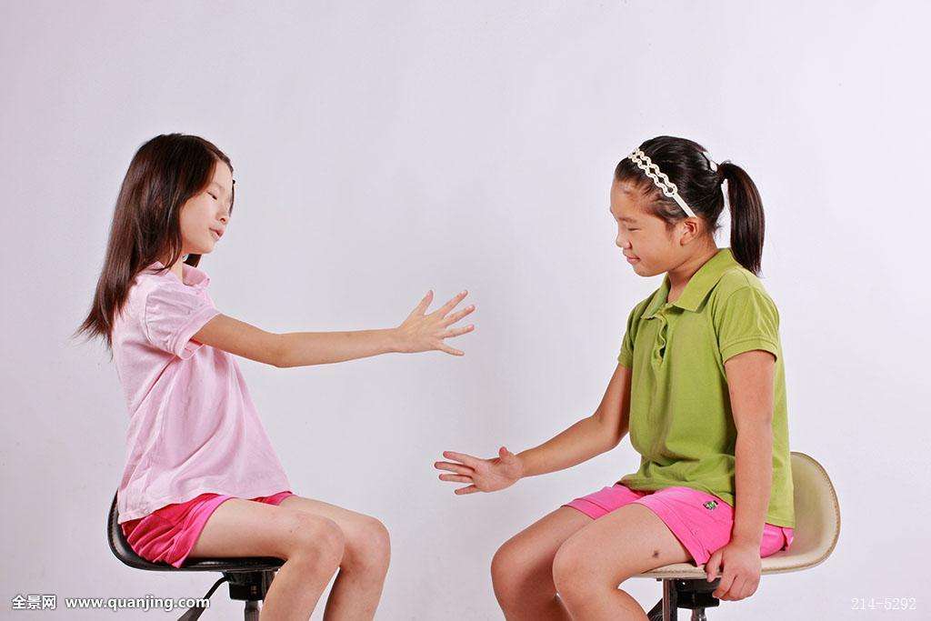 石头剪子布的心智效应:儿时手展脚划玩戏,现在丢掉多少非物遗产