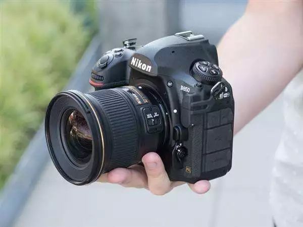 全画幅价格最低的单反,都是全画幅为什么价格差距大