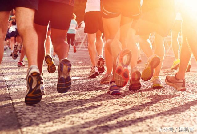 跑步瘦了肚子肉松了怎么办,跑步5公里坚持15天减掉10斤肉