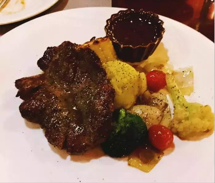 济南的这几家老牌西餐店