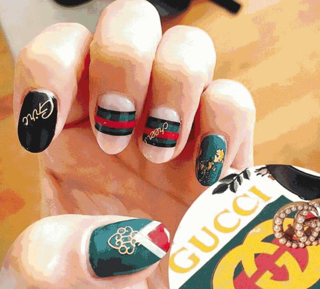 你知道钱买不起什么奢侈品吗,适合做美甲的包包