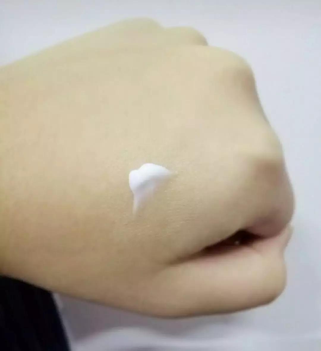 30块钱让你白到透明！不好用我撞豆腐！