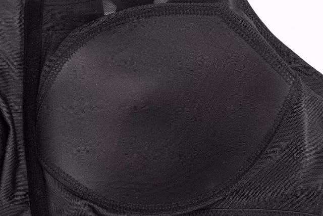 简单舒适的运动风套装搭配来啦,让夏日运动更清爽这些装备备起来