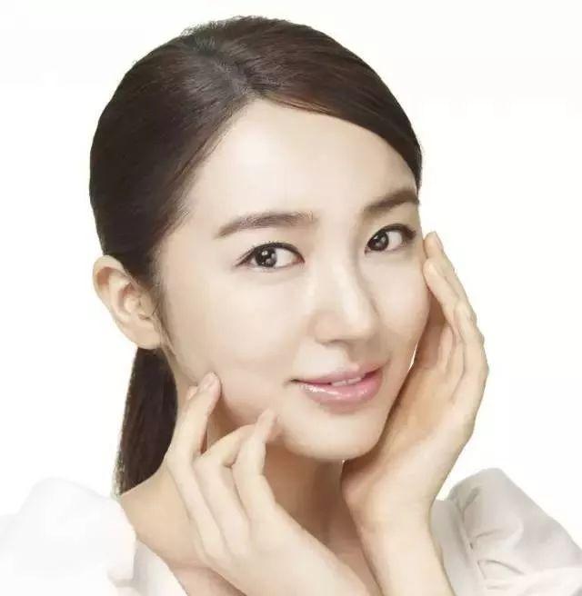 干皮搓泥怎么上底妆,夏天化底妆搓泥怎么办