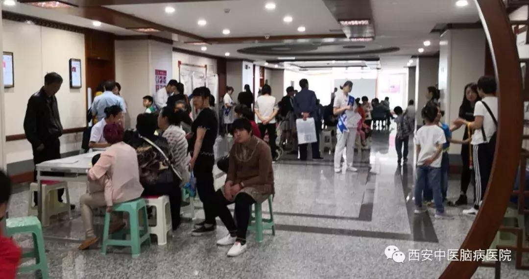 马融儿童脑病工作室收徒仪式暨大型义诊在西安中医脑病医院举行