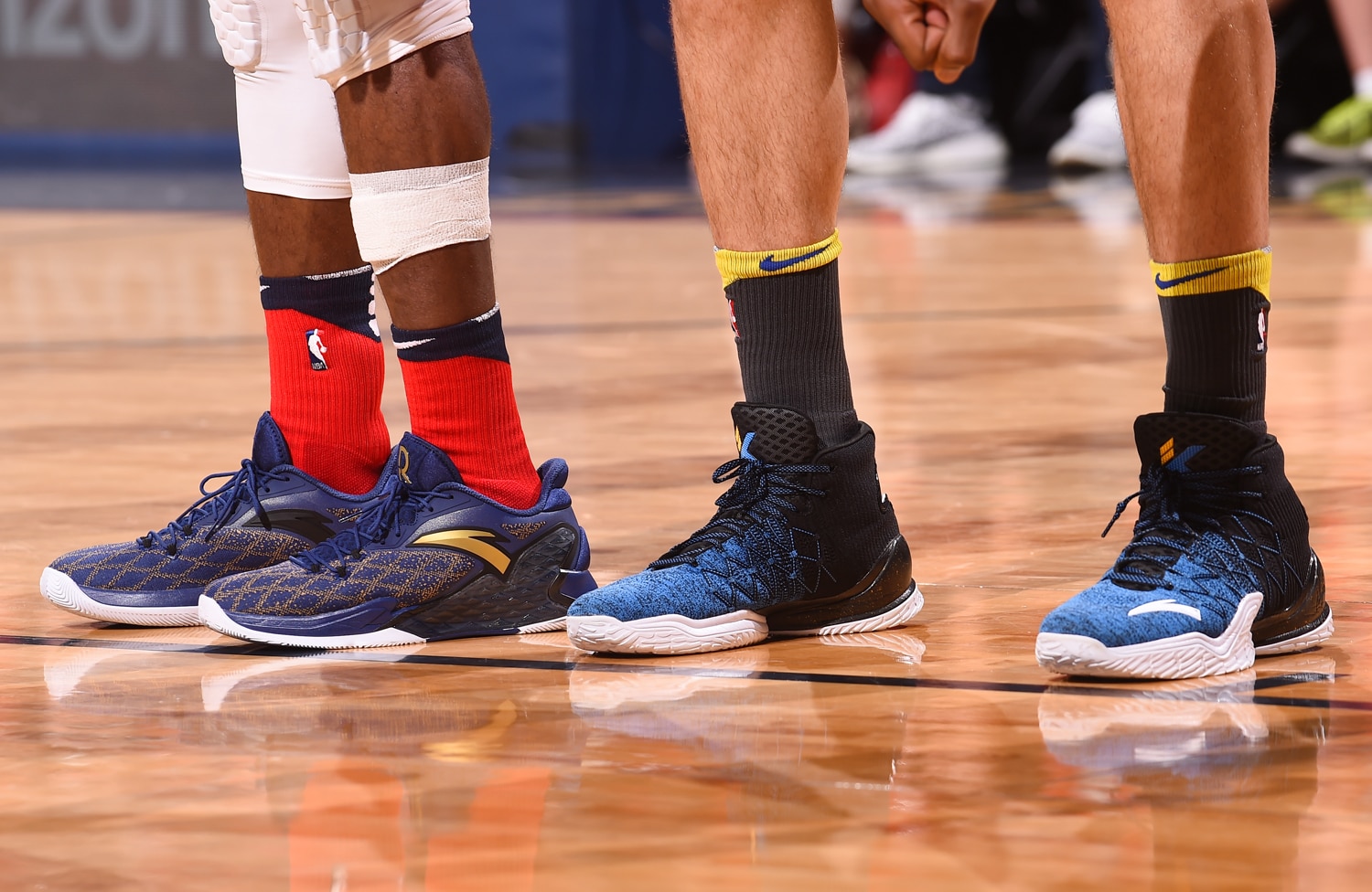 球鞋控福利贴：NBA季后赛半决赛舞台上与球星共闪耀的战靴精选集