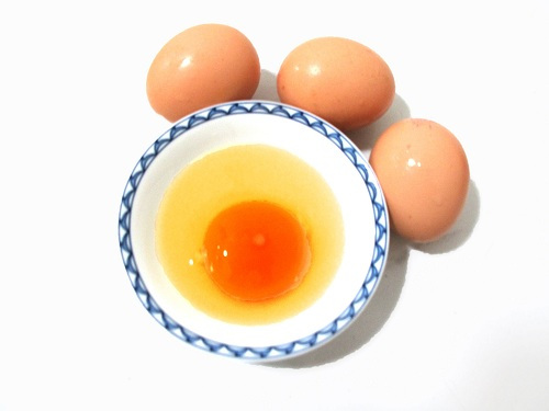 吃生鸡蛋害处,长期吃生鸡蛋对人体有什么危害