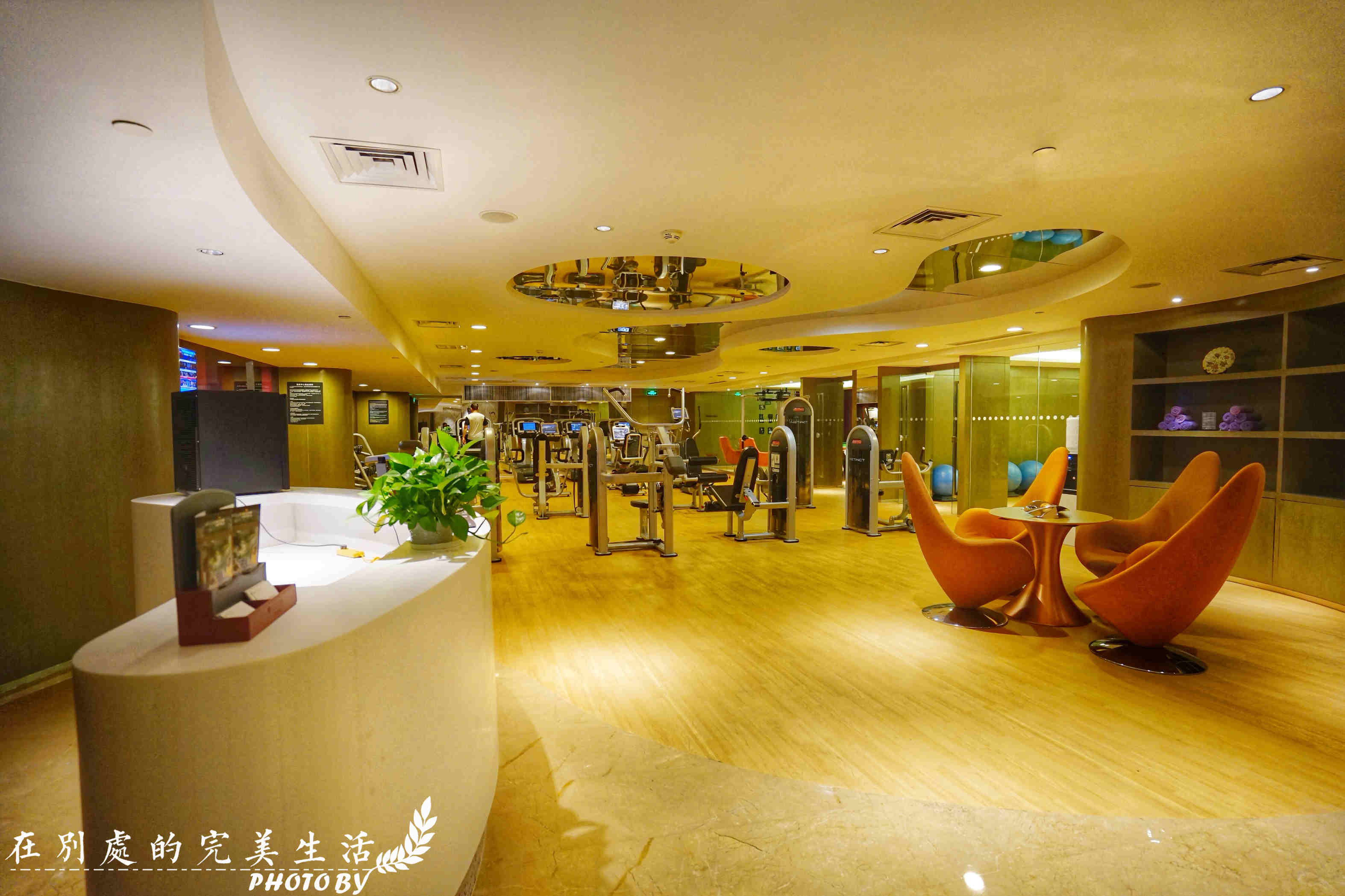 机场单人酒店可以睡两个人吗,机场酒店为何便宜