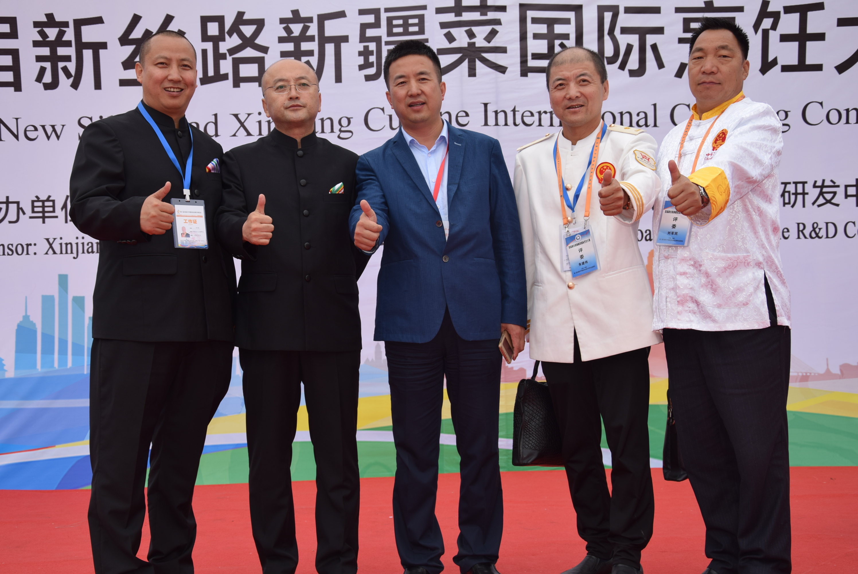 这道菜，骆驼和沙子都能吃，都好吃