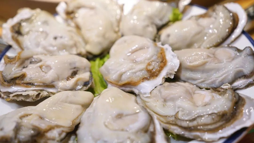 草帽当锅盖的石锅鱼,草帽蒸汽石锅鱼