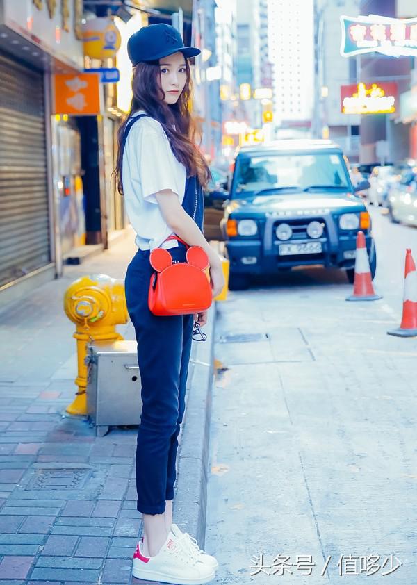 Coach,你努力追求18岁少女的样子真好看!