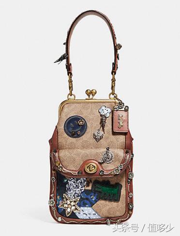 Coach,你努力追求18岁少女的样子真好看!