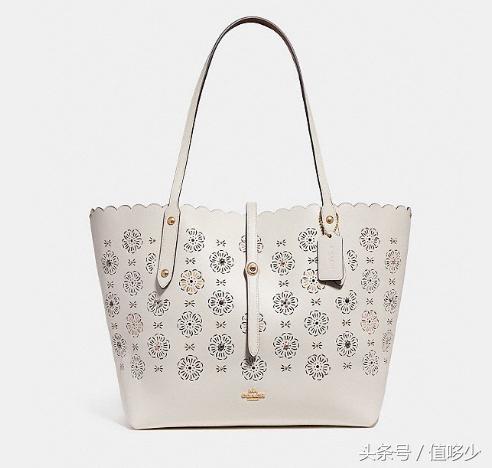 Coach,你努力追求18岁少女的样子真好看!