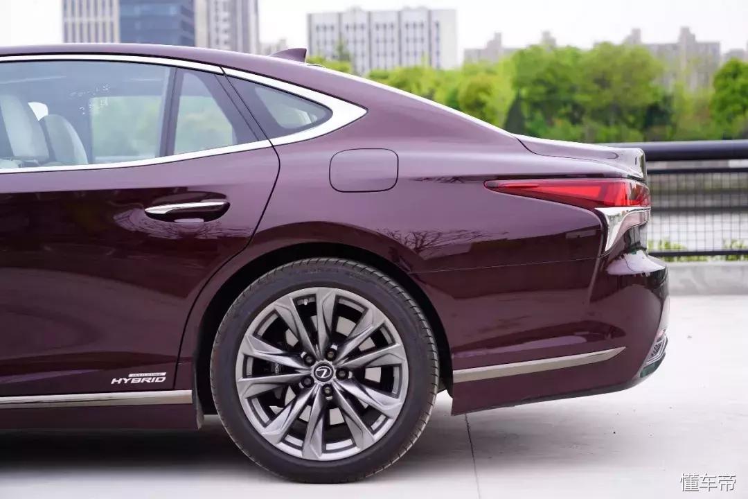 开雷克萨斯ls什么档次,开过雷克萨斯rx