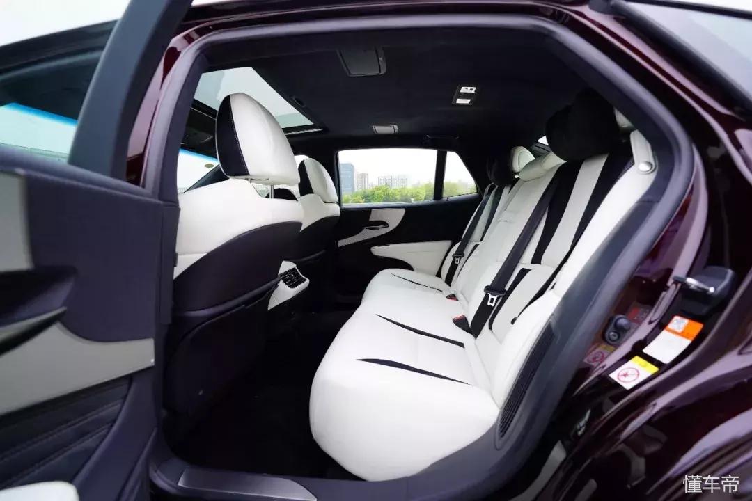 开雷克萨斯ls什么档次,开过雷克萨斯rx