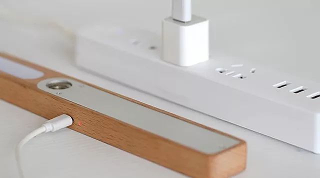 这才是护眼灯该有的样子,又高又大的护眼灯