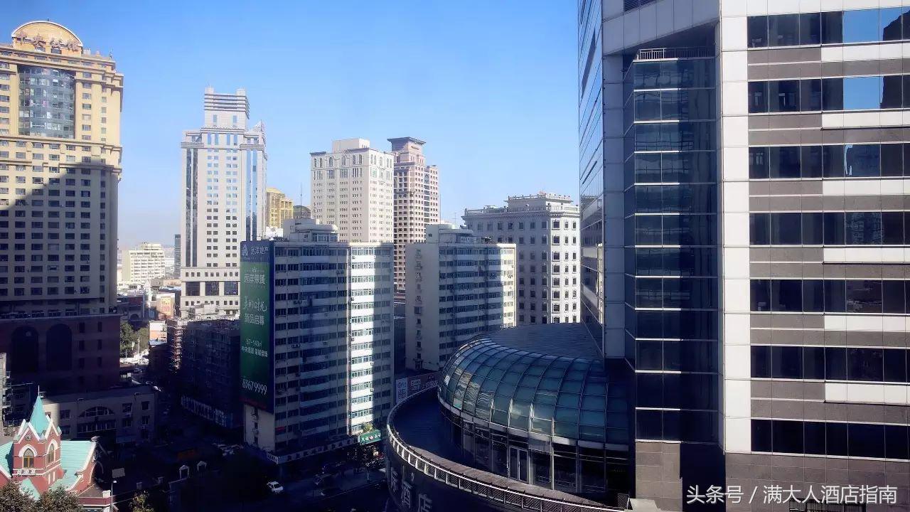 大连市中山区松云街日月明酒店,大连星海广场四季酒店