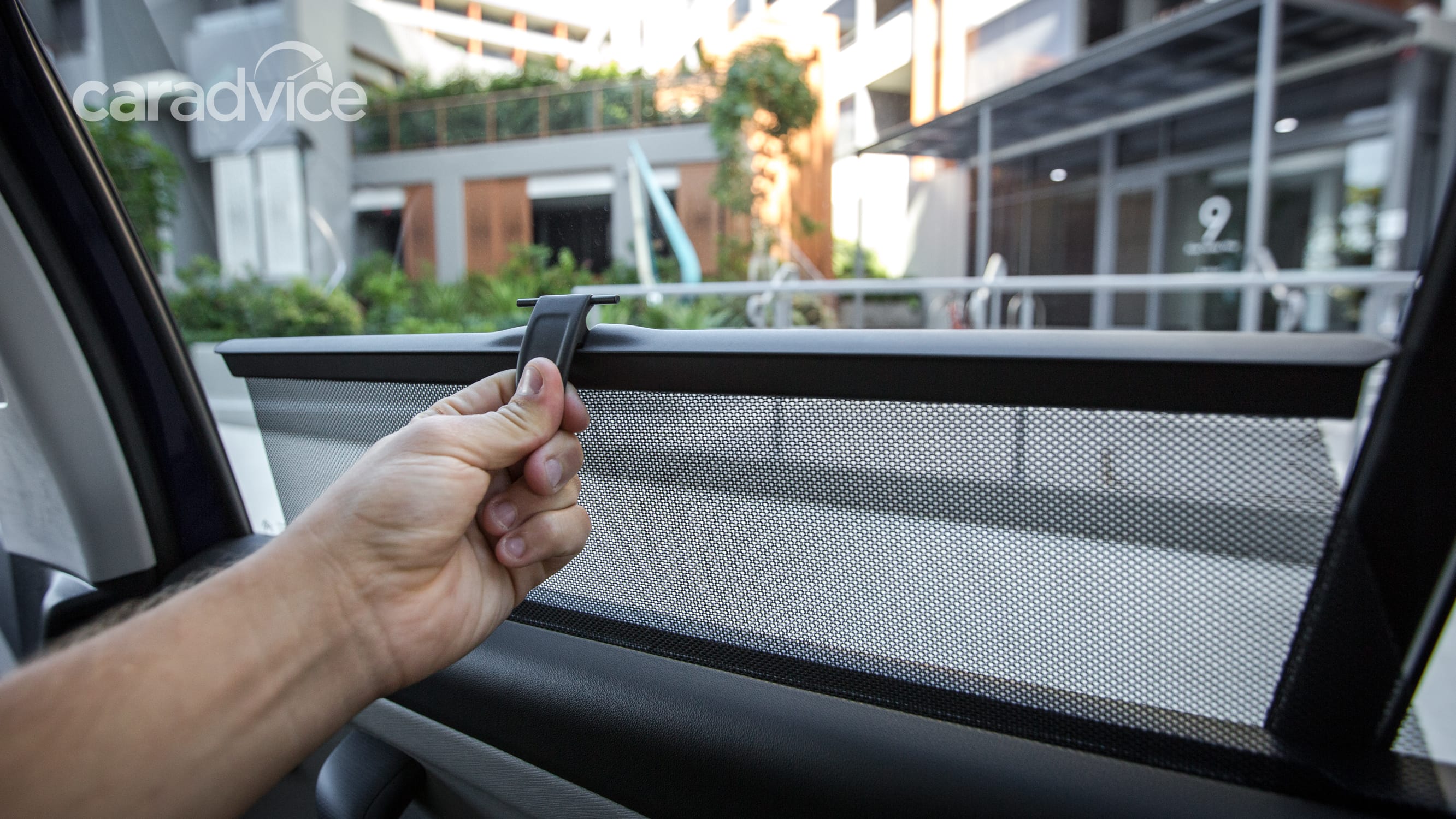 雪铁龙毕加索2023款落地多少钱,雪铁龙c4毕加索七座mpv落地价