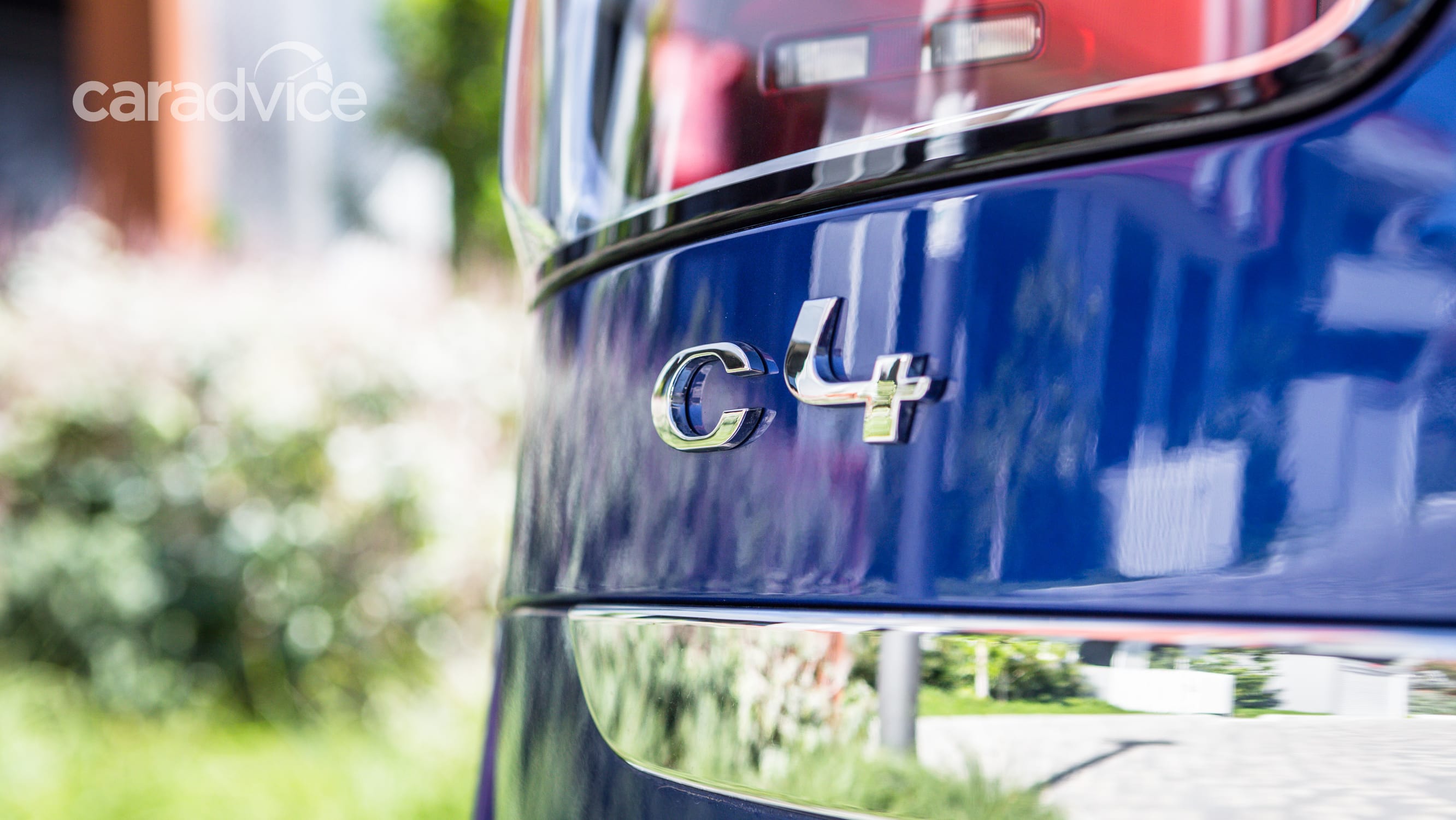 雪铁龙毕加索2023款落地多少钱,雪铁龙c4毕加索七座mpv落地价