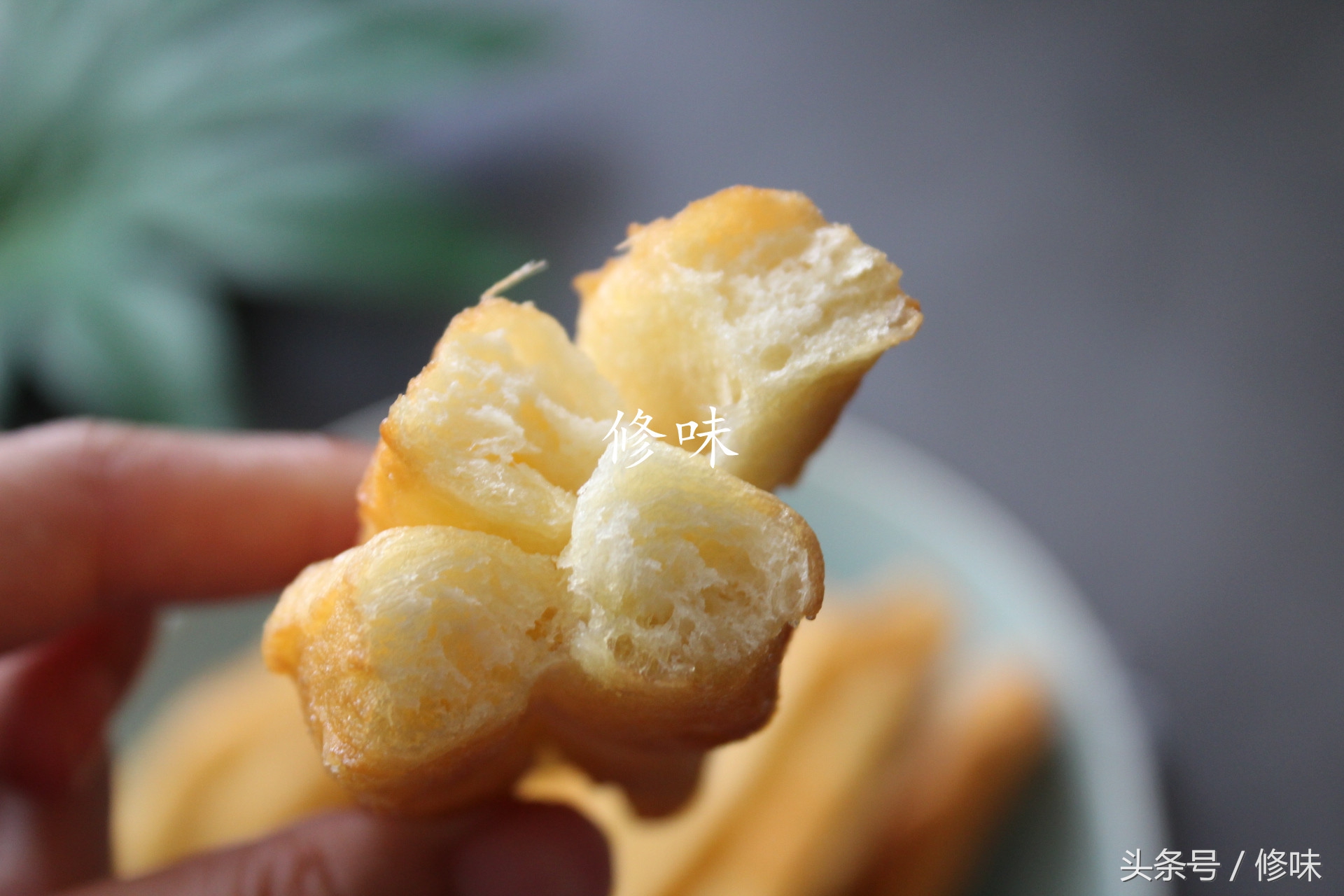 香脆油条做法和配方的全过程,油条的做法和配方酥脆蓬松家庭版