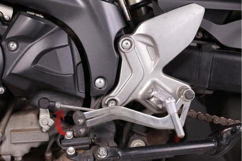 新手起步摩托车,摩托车起步后换挡新手技巧