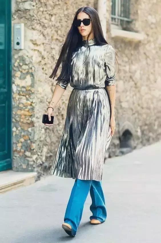 今年流行穿裤子还是裙子呢,今年流行裤子裙子一起穿