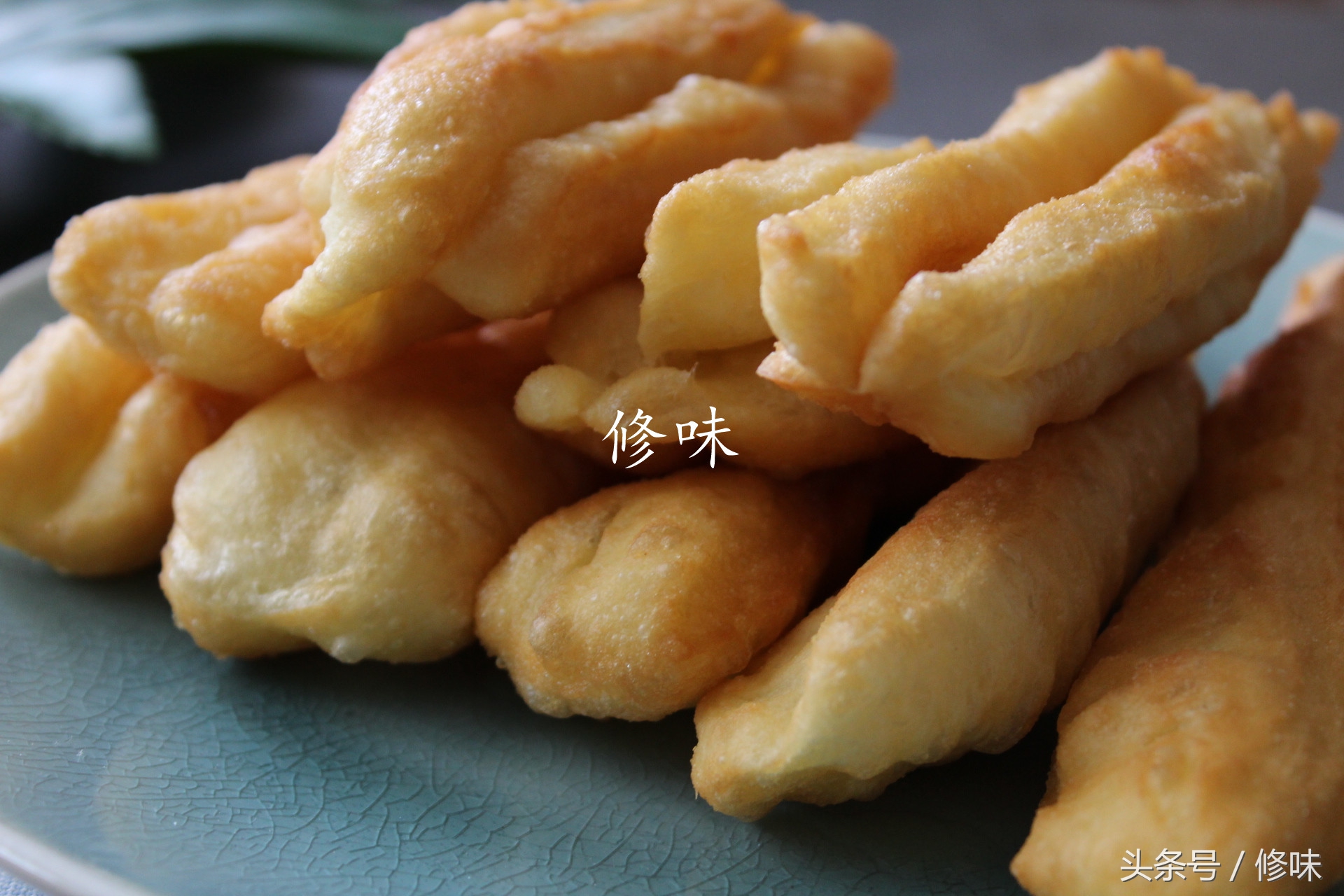 香脆油条做法和配方的全过程,油条的做法和配方酥脆蓬松家庭版