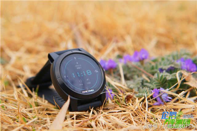 又是0元购！云联惠后1399的斐讯W2智能手表还敢入坑么？深度评测