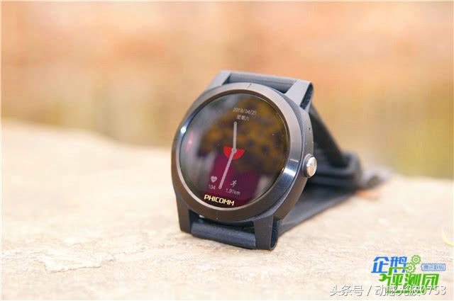 又是0元购！云联惠后1399的斐讯W2智能手表还敢入坑么？深度评测