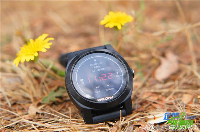 又是0元购！云联惠后1399的斐讯W2智能手表还敢入坑么？深度评测