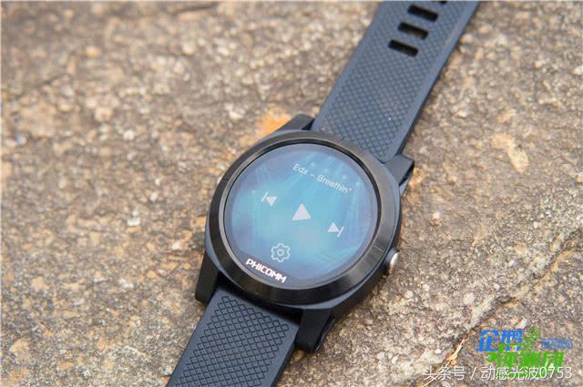 又是0元购！云联惠后1399的斐讯W2智能手表还敢入坑么？深度评测