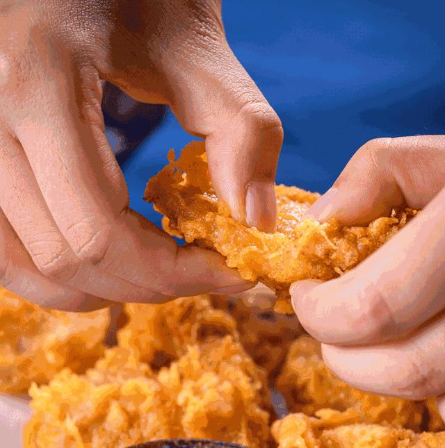 别再长胖了，否则你连这家店的门都挤不进去！