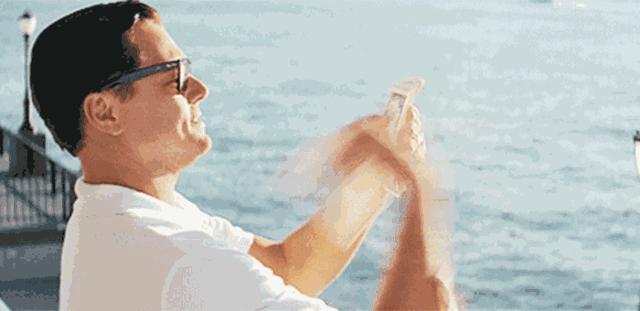 白T恤这么多，最时髦的是这三件