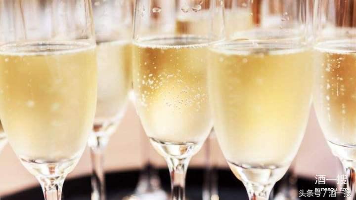 甜型起泡酒和半甜型起泡酒区别,起泡酒喝不完又没有香槟塞