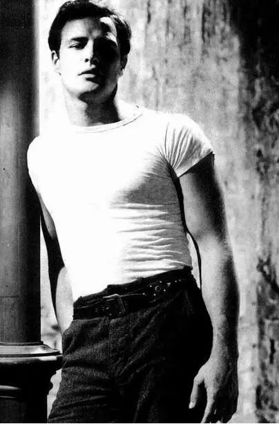 原来白T充满了性暗示？