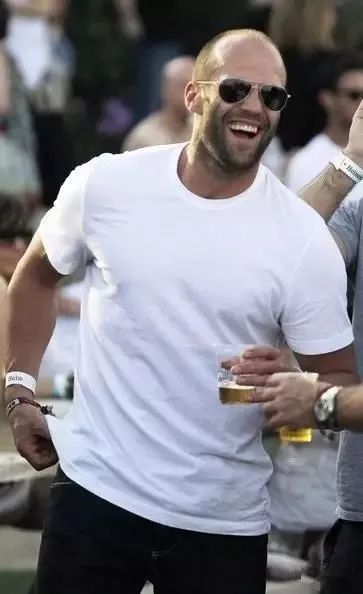 原来白T充满了性暗示？