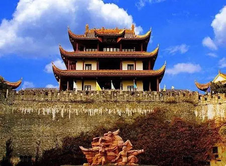 亭台楼阁轩榭廊舫一体的房子,人造亭台楼阁轩榭廊舫靓丽夺目