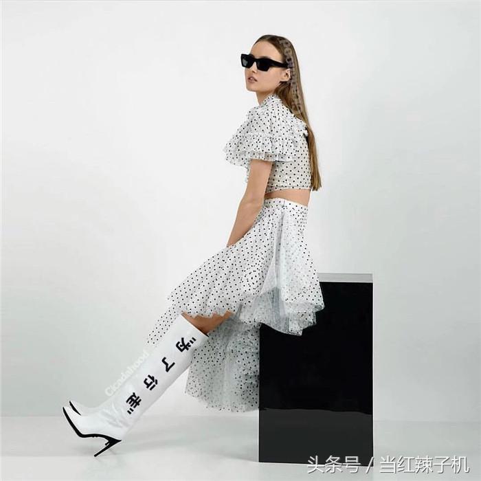 近些年大牌的logo改动,大牌logo借助中国元素