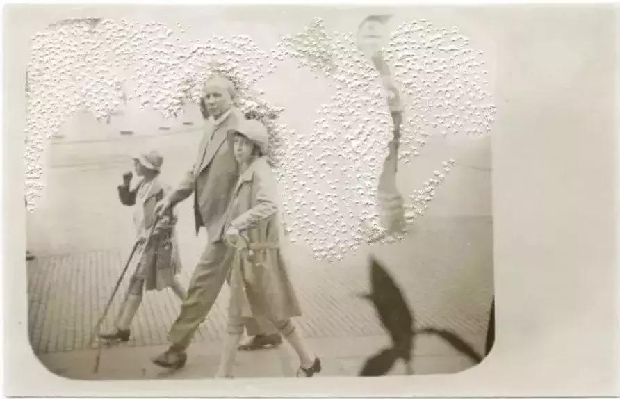 就是让你比PhotoLondon的VIP看的展还要早！