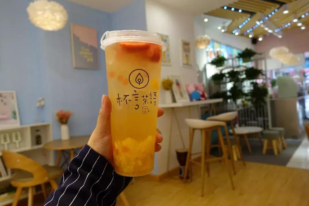 索尼黑卡rx100一代支持几倍变焦,索尼黑卡rx100m7现价2021