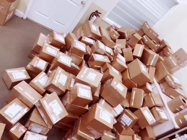 铂金金装奶粉 (金装铂金奶粉)