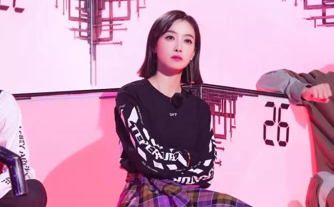 本是去新剧看黄景瑜脱衣有肉，却被一票高颜值小姐姐小哥哥圈粉