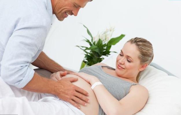 孕妇还未生产就有奶了怎么办,孕妇已足月但不想生