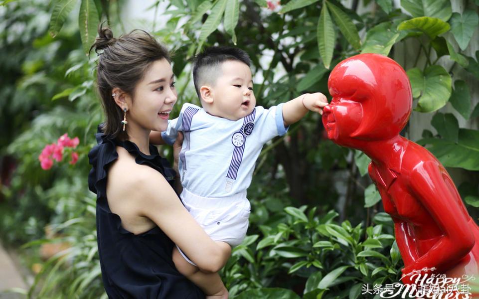 王雷李小萌恩爱夫妻日常生活,李小萌王雷夫妻视频片段