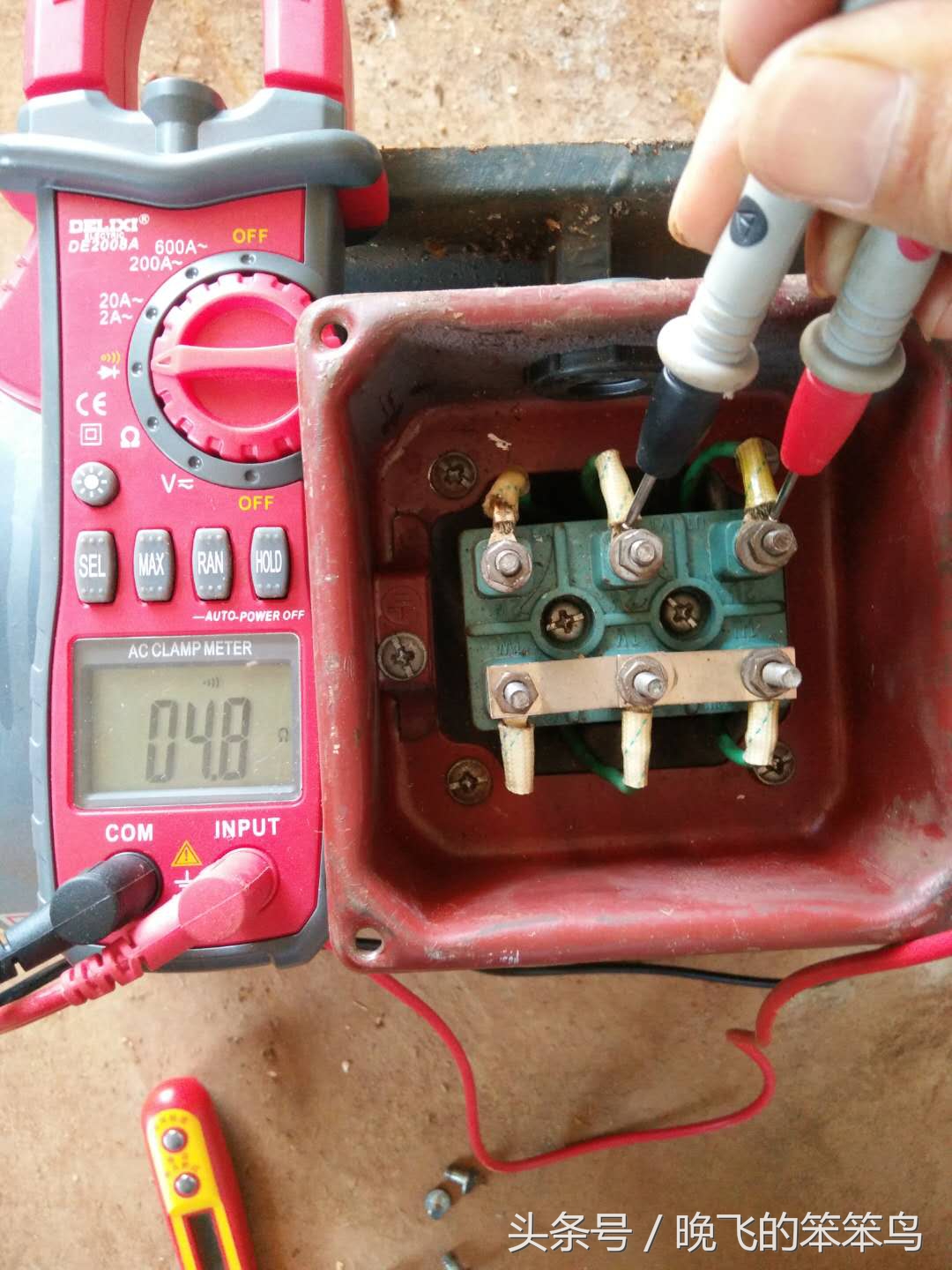 如何用万用表蜂鸣档检测电机好坏,万用表蜂鸣档怎么测三相电机好坏