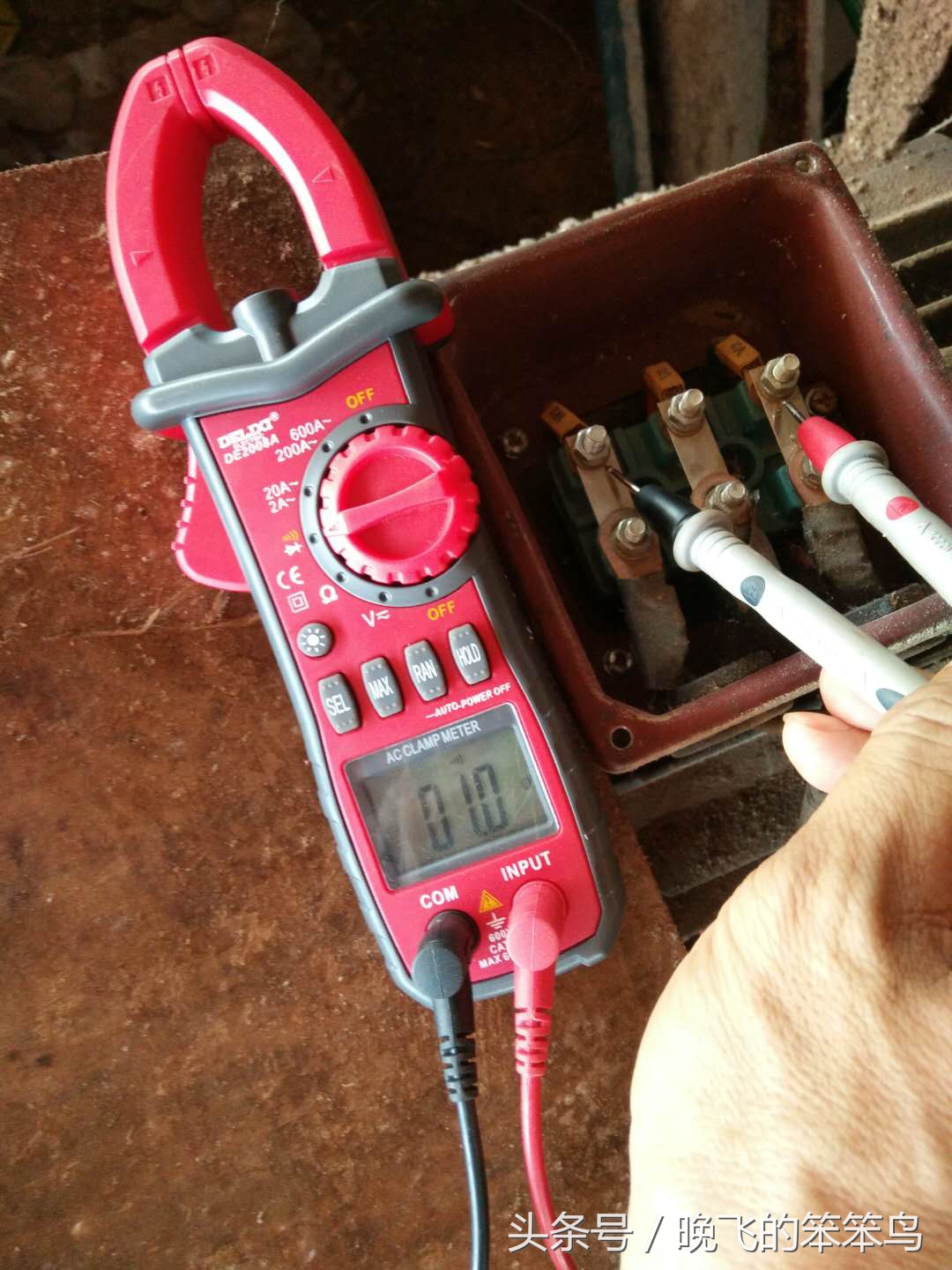 如何用万用表蜂鸣档检测电机好坏,万用表蜂鸣档怎么测三相电机好坏