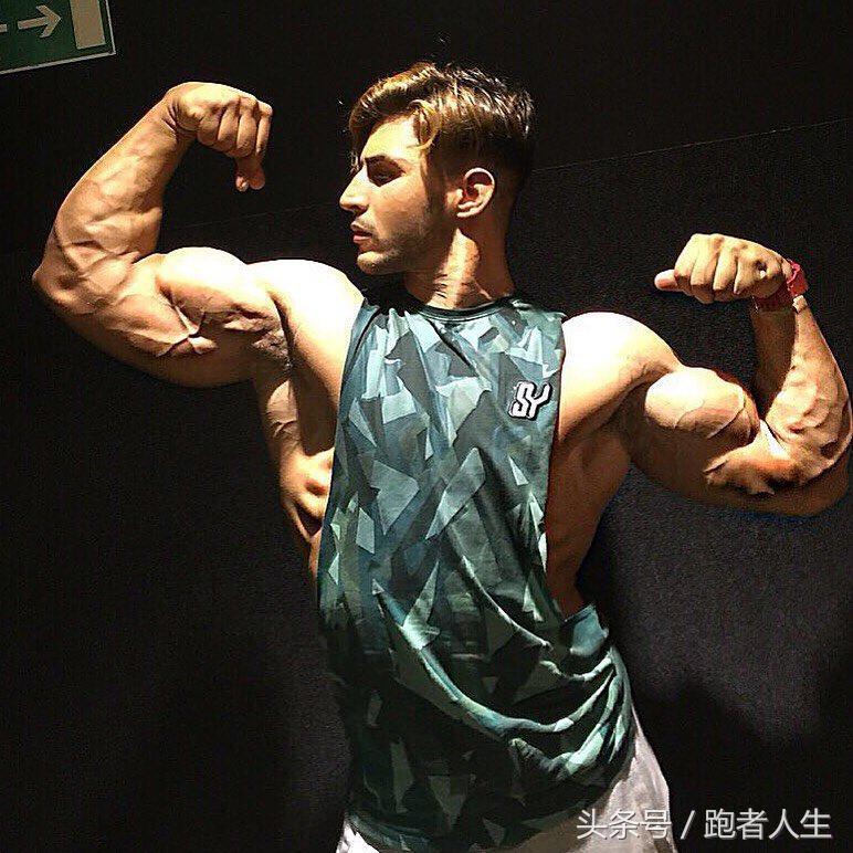 想让胸肌变好看怎么做,怎么用力凸显胸肌