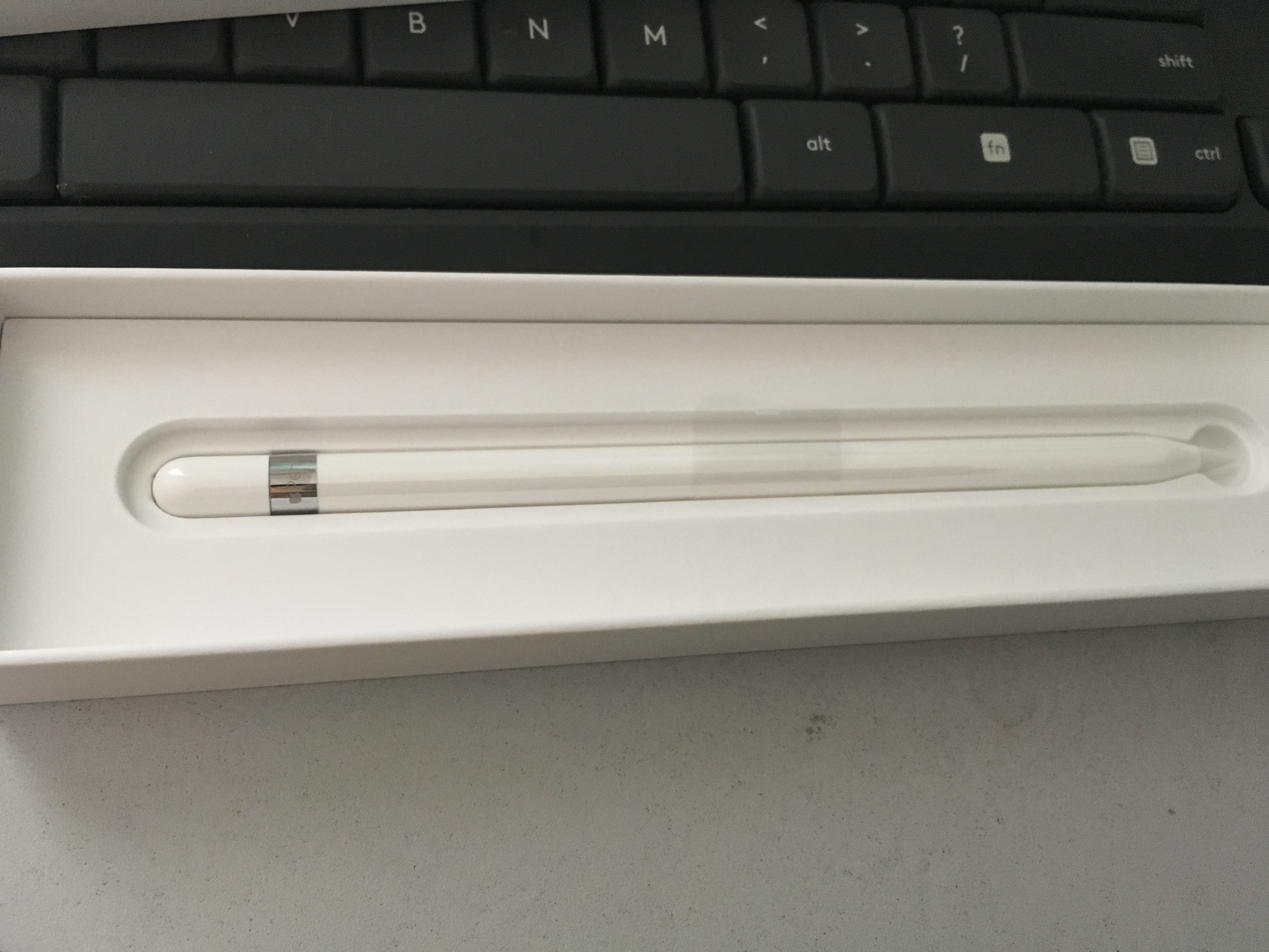 applepencil开箱评测,港行applepencil