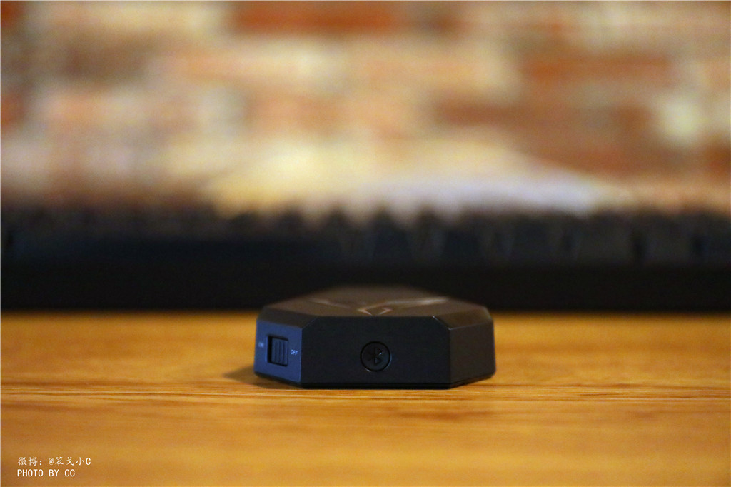 飞智q1手游键鼠转换器如何连接,飞智q1键鼠转换器不适配键盘